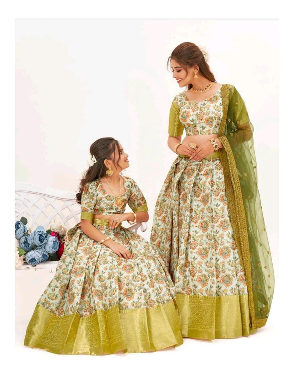 Mother Daughter Matching Lehengas – South India Fashion | Mother daughter  dress, Mom daughter matching dresses, Mother daughter fashion