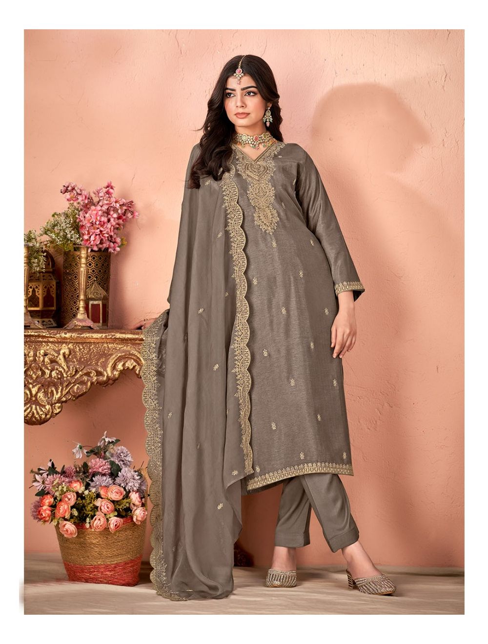 Pant style suit for ladies On Rutbaa