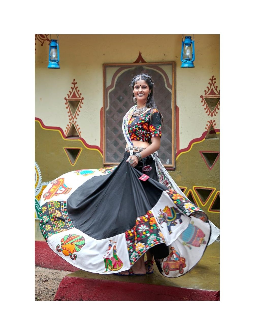 Ras Garba Special Black Lehenga Choli With Bandhani Printed Dupatta