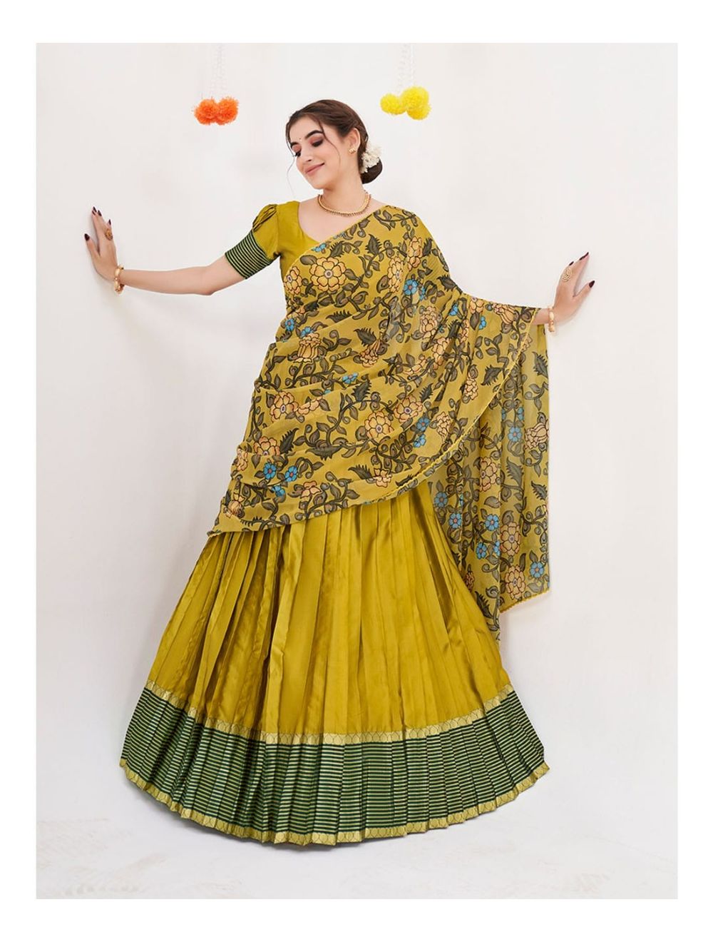 Shop Golden N Green Banarasi Silk Zari Work Umbrella Lehenga Choli Festive  Wear Online at Best Price | Cbazaar