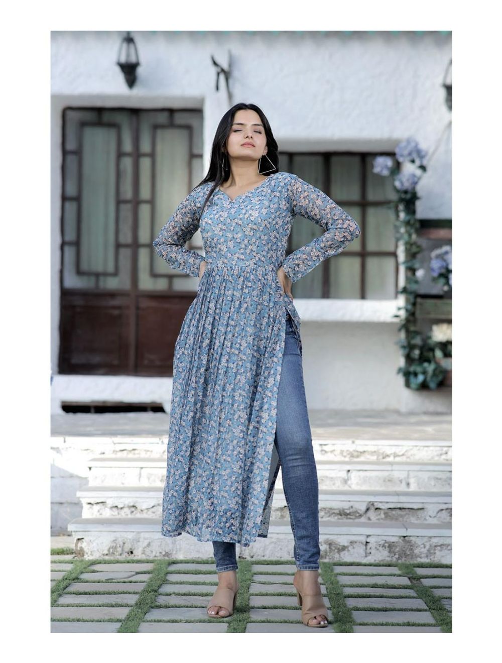 Pin by Aditi Tiwari on Suits | Sleeves designs for dresses, Long kurti  designs, Kurti designs