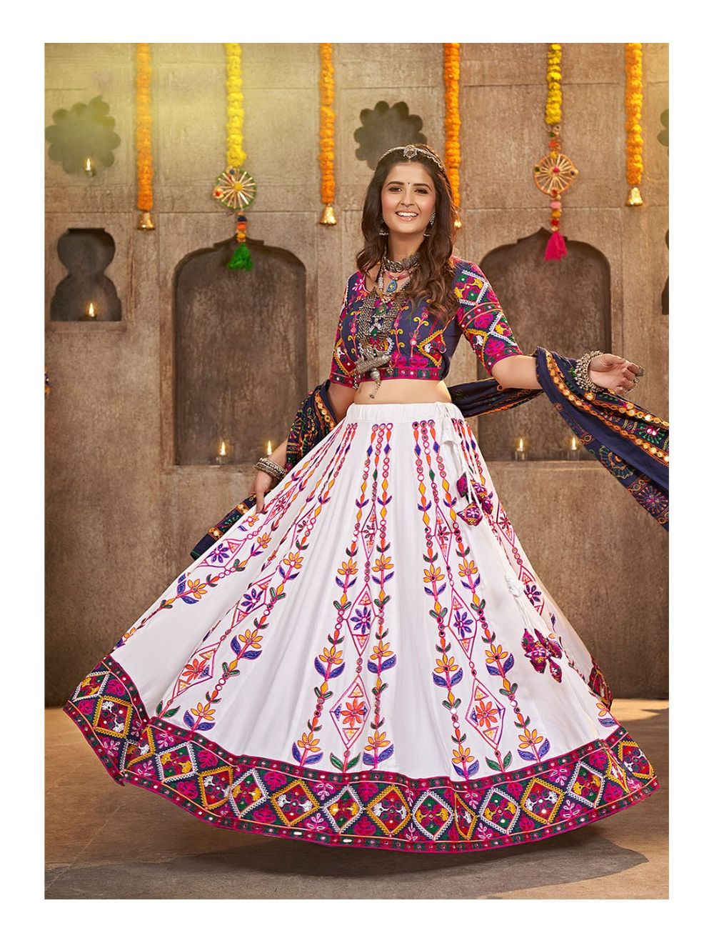 Gujarati Garba Dance Dress | Dance dresses for kids, Dress culture, India  traditional dress